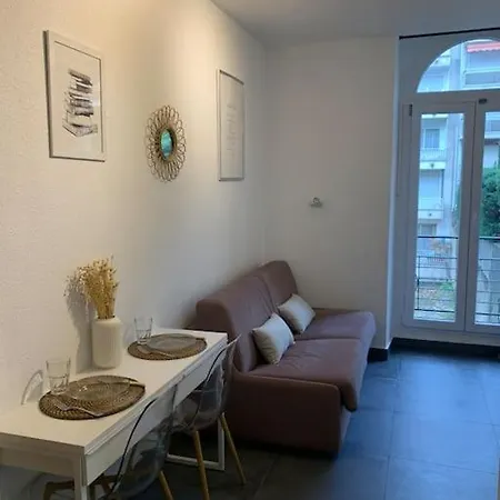 Studio A Deux Pas De La Mer Appartamento *